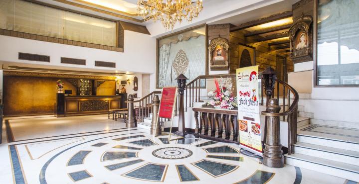 Hotel Maharaja Regency Лудхиана Экстерьер фото