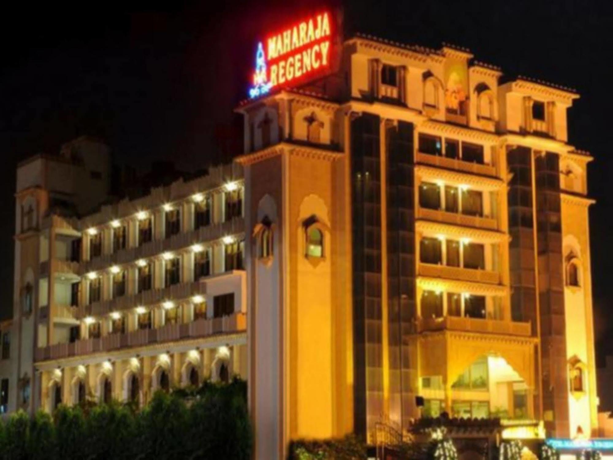 Hotel Maharaja Regency Лудхиана Экстерьер фото